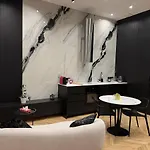 Impact Cozy Flat With Zen Gardenact Appartement