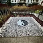Appartement Impact Cozy Flat With Zen Gardenact Warschau