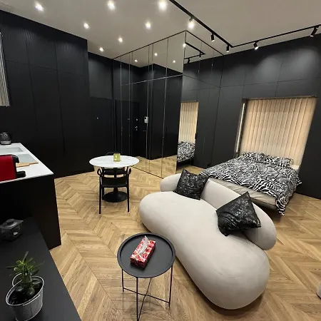 Impact Cozy Flat With Zen Gardenact * 华沙