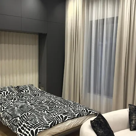 Апартаменты Impact Cozy Flat With Zen Gardenact